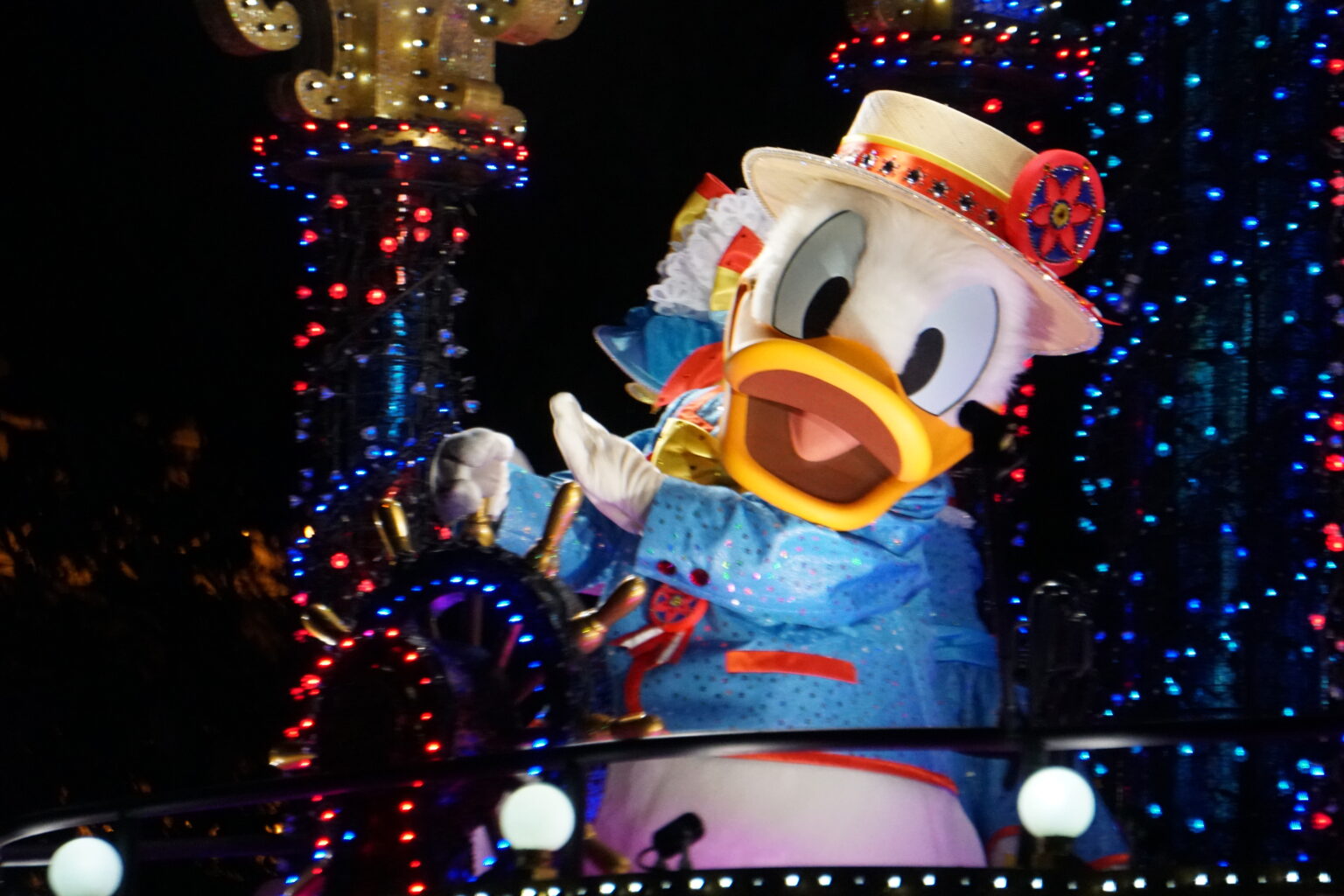 ディズニーの人気者！ドナルドダックの魅力を徹底解説【6月9日はドナルドのスクリーン …